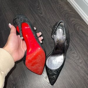 Christian Louboutin 100mm Iriza’s. 7/10 condition. Worn a few times.